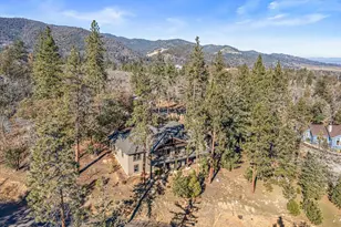 815 Gold Rush Wy, Jacksonville, OR 97530 - Photo 70