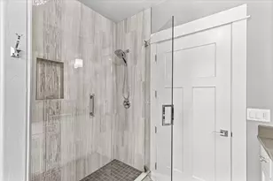 815 Gold Rush Wy, Jacksonville, OR 97530 - Photo 48