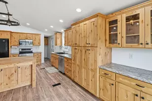 4645 NW 52nd St, Redmond, OR 97756 - Photo 8