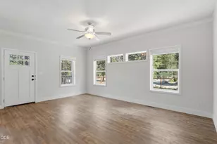 17041 Glendale Rd, Bend, OR 97707 - Photo 14