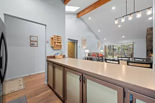 57335 Lake Aspen Ln, Sunriver, OR 97707 - Photo 8