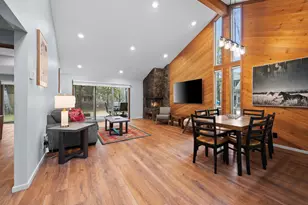 57335 Lake Aspen Ln, Sunriver, OR 97707 - Photo 4