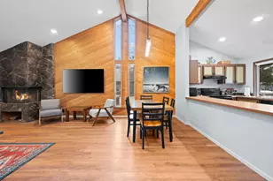 57335 Lake Aspen Ln, Sunriver, OR 97707 - Photo 10