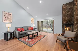 57335 Lake Aspen Ln, Sunriver, OR 97707 - Photo 12