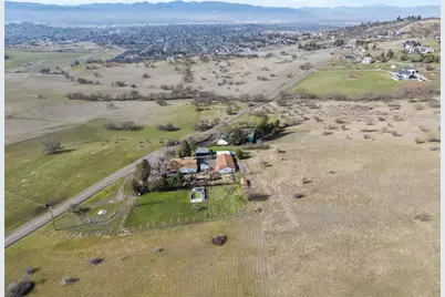 4935 Cherry Lane, Medford, OR 97504 - Photo 84