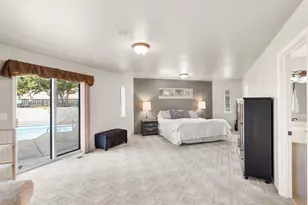 4935 Cherry Ln, Medford, OR 97504 - Photo 32