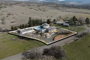 4935 Cherry Ln, Medford, OR 97504 - Photo 86