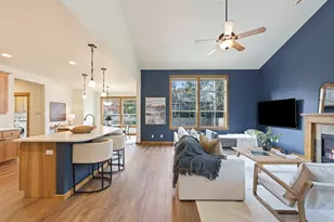 60813 Scotts Bluff Pl, Bend, OR 97702 - Photo 14