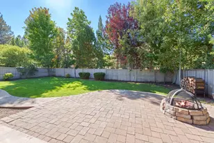 60813 Scotts Bluff Pl, Bend, OR 97702 - Photo 44