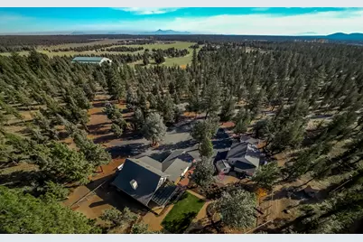 69469 Carlton Street, Sisters, OR 97759 - Photo 4