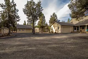 69469 Carlton St, Sisters, OR 97759 - Photo 2