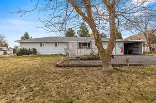 135 Leach Dr, Midland, OR 97634 - Photo 2