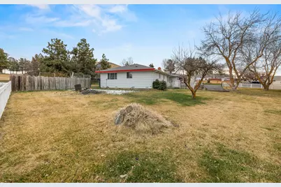 135 Leach Drive, Midland, OR 97634 - Photo 38