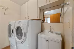 135 Leach Dr, Midland, OR 97634 - Photo 16