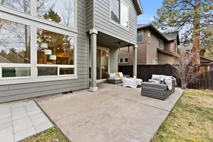 20106 Stonegate Dr, Bend, OR 97702 - Photo 48