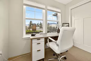 353 S Mountain Ave, Ashland, OR 97520 - Photo 20