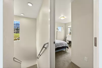 353 S Mountain Avenue, Ashland, OR 97520 - Photo 16