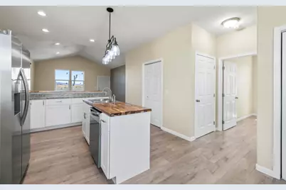 330 N Elm Street, Merrill, OR 97633 - Photo 16