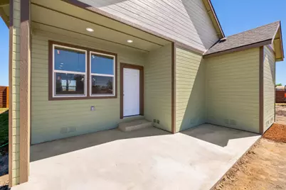 330 N Elm Street, Merrill, OR 97633 - Photo 6