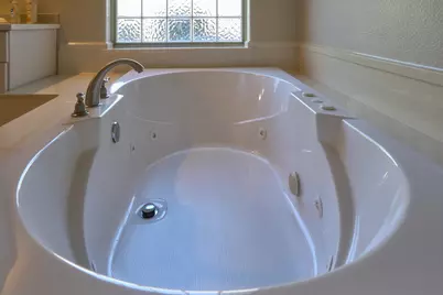 384 Robert Trent Jones Boulevard, Eagle Point, OR 97524 - Photo 28