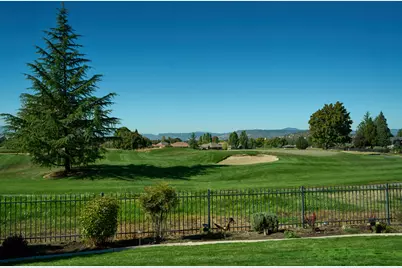 384 Robert Trent Jones Boulevard, Eagle Point, OR 97524 - Photo 6