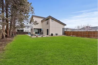 61547 SE Lincoln Lane, Bend, OR 97702 - Photo 2