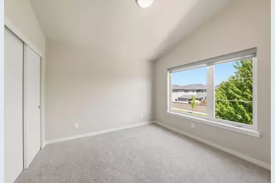 61547 SE Lincoln Lane, Bend, OR 97702 - Photo 32