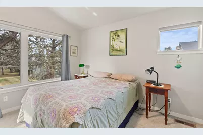 61547 SE Lincoln Lane, Bend, OR 97702 - Photo 18