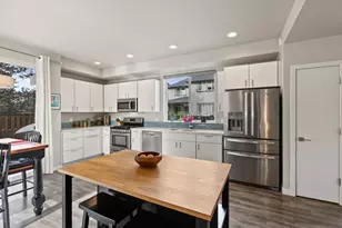 61547 SE Lincoln Lane, Bend, OR 97702 - Photo 16