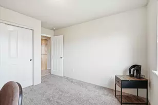 3174 Forest Hills Dr, Medford, OR 97504 - Photo 22