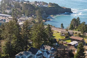 650 NE Lillian Ln, Depoe Bay, OR 97341 - Photo 4