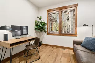 56682 Glowstone Loop, Bend, OR 97707 - Photo 12