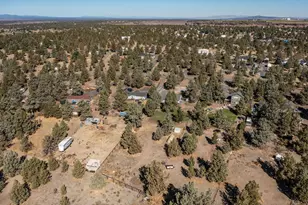 8199 SW Crater Loop Rd, Terrebonne, OR 97760 - Photo 18