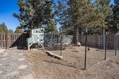 8199 SW Crater Loop Road, Terrebonne, OR 97760 - Photo 8