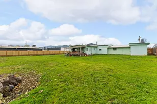162 Kruse St, Sutherlin, OR 97479 - Photo 24
