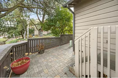 2585 Freedom Way, Medford, OR 97504 - Photo 6