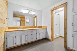 251 Mount Echo Dr, Medford, OR 97504 - Photo 16