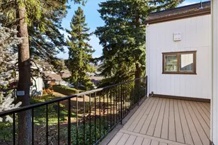 251 Mount Echo Dr, Medford, OR 97504 - Photo 4