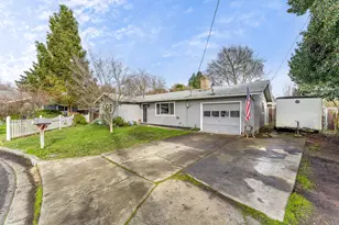 1145 SW Louise Cir, Grants Pass, OR 97526 - Photo 28