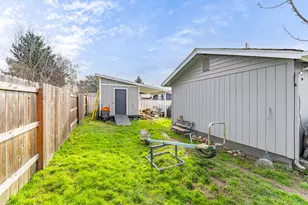 1145 SW Louise Cir, Grants Pass, OR 97526 - Photo 24