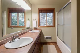 2136 NW Harriman St, Bend, OR 97703 - Photo 28