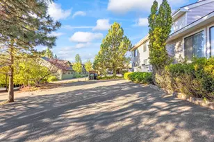 2028 NE Patterson Circle, Bend, OR 97701 - Photo 2