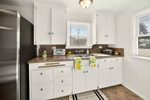 1595 Cloverlawn Dr, Grants Pass, OR 97527 - Photo 12