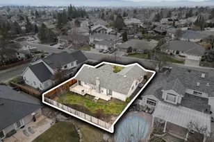 2660 Wilkshire Dr, Medford, OR 97504 - Photo 34