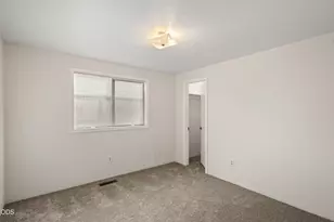 2660 Wilkshire Dr, Medford, OR 97504 - Photo 38