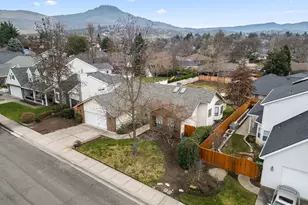 2660 Wilkshire Dr, Medford, OR 97504 - Photo 8