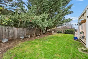 3402 Lone Pine Rd, Medford, OR 97504 - Photo 24