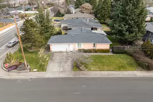 3402 Lone Pine Rd, Medford, OR 97504 - Photo 28