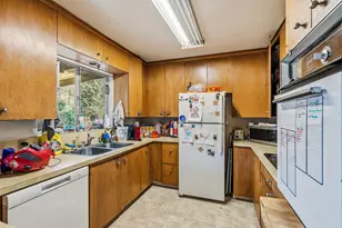 535 Applegate St, Jacksonville, OR 97530 - Photo 10