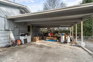 535 Applegate St, Jacksonville, OR 97530 - Photo 26